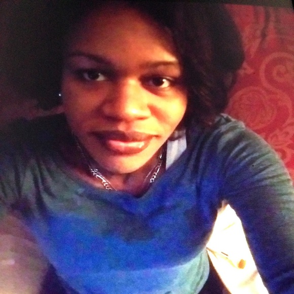 Meet your Posher, Danyell - Picture 1 of 1